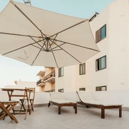 120 Lapsi Apartment