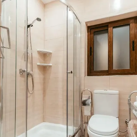 Apartment 120 Lapsi