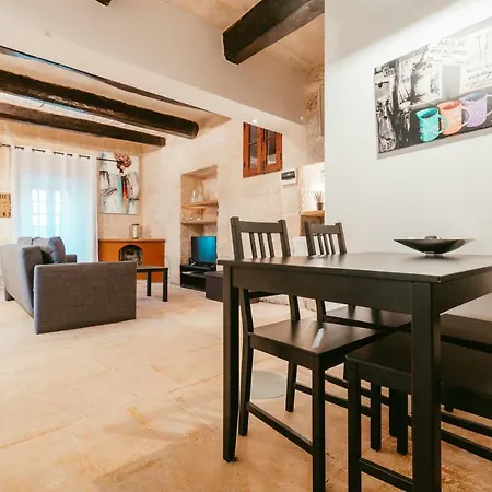 Apartment 120 Lapsi *